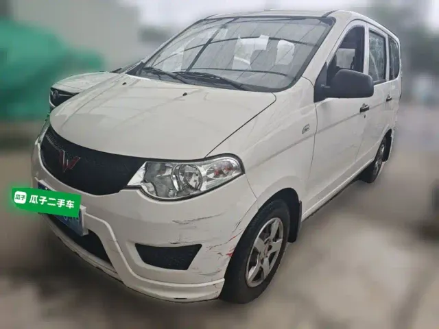 Фотография автомобиля — Wuling Hongguang