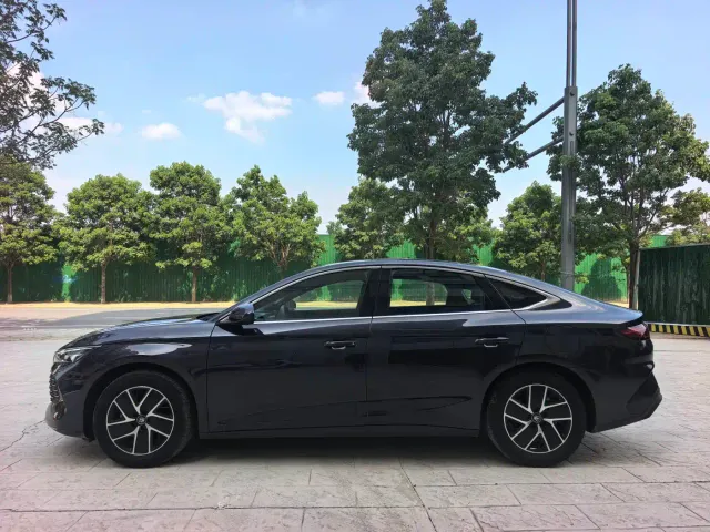 BYD Qin L 2024 DM-i 120KM Superior Edition — Фото автомобиля 7