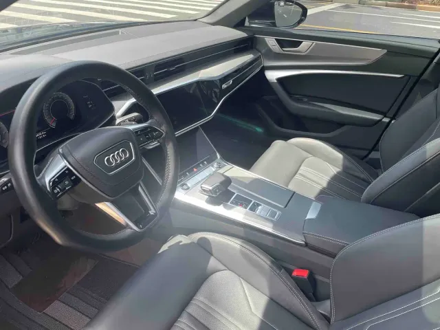 Audi A6L — Фото автомобиля 14