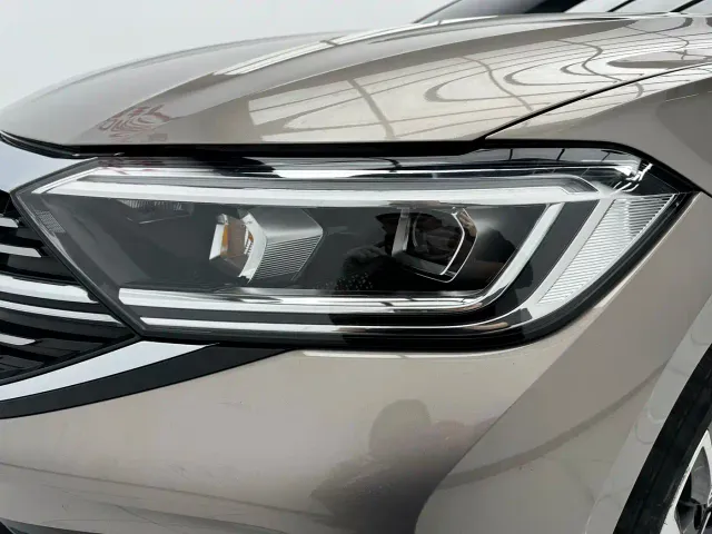 Volkswagen Sagitar — Фото автомобиля 11