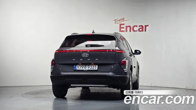 Hyundai Kona SX2 — Фото автомобиля 4