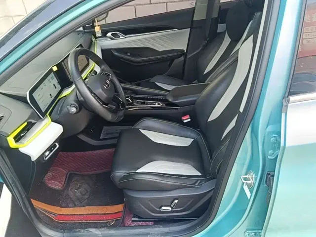 Geely Binyue — Фото автомобиля 14