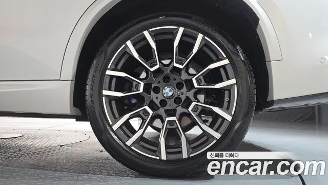 BMW X5 xDrive 40i M Sport — Фото автомобиля 18