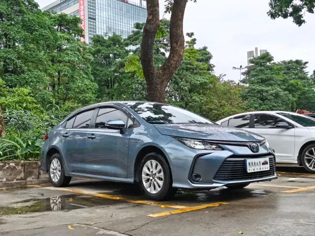 Toyota Corolla — Фото автомобиля 3