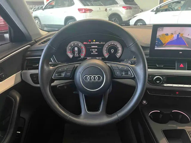 Audi A4L — Фото автомобиля 11