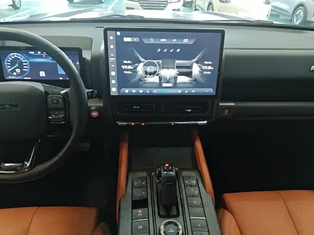 Haval H9 — Фото автомобиля 12