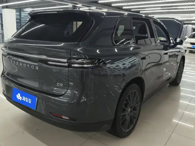 Leapmotor C10 — Фото автомобиля 3