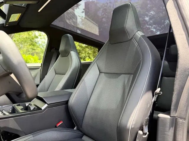 Tesla Cyber Off-Road Traveler — Фото автомобиля 12