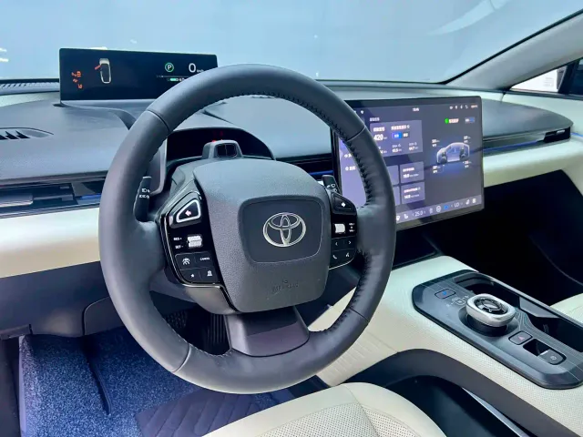 Toyota bZ5 — Фото автомобиля 28