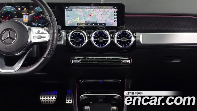 Mercedes-Benz GLB-Class — Фото автомобиля 14