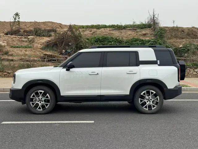 BAIC BJ30 — Фото автомобиля 5