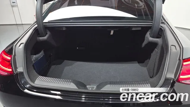 Mercedes-Benz CLS-Class — Фото автомобиля 20