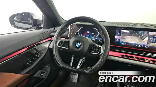 BMW 5-Series 5 серия (G60) — Фото автомобиля 13