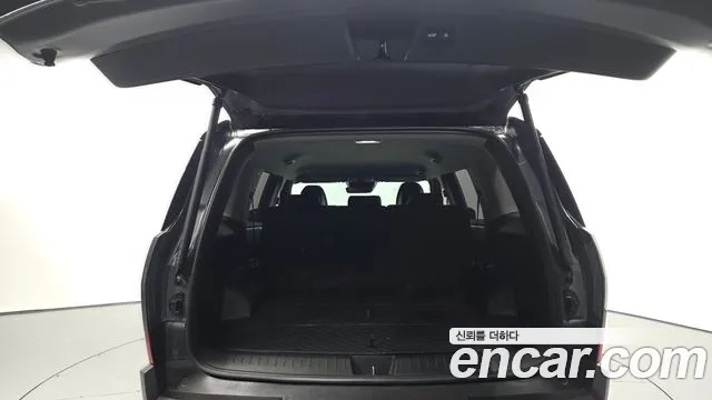 Hyundai Santafe Santa Fe (MX5) Бензин 2.5T 2WD — Фото автомобиля 18