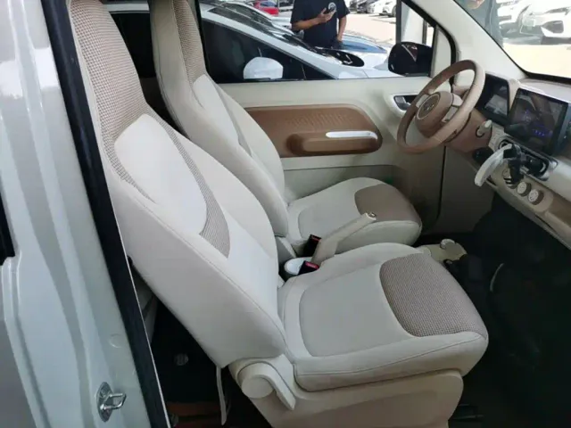 Wuling Hongguang Mini EV — Фото автомобиля 24