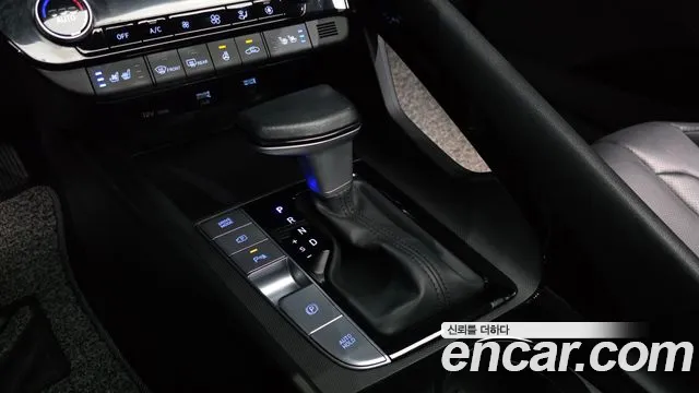 Hyundai Avante CN7 — Фото автомобиля 9