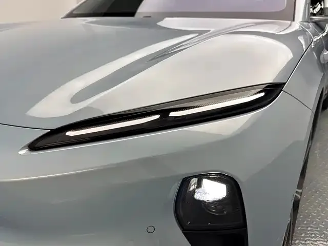 Nio ET5 — Фото автомобиля 15