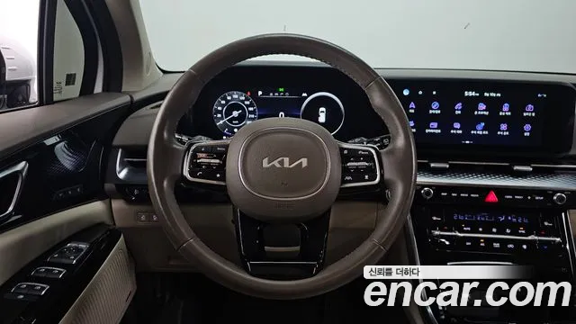 Kia Carnival Generation 4 — Фото автомобиля 20