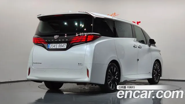 Toyota Alphard Generation 4 — Фото автомобиля 2