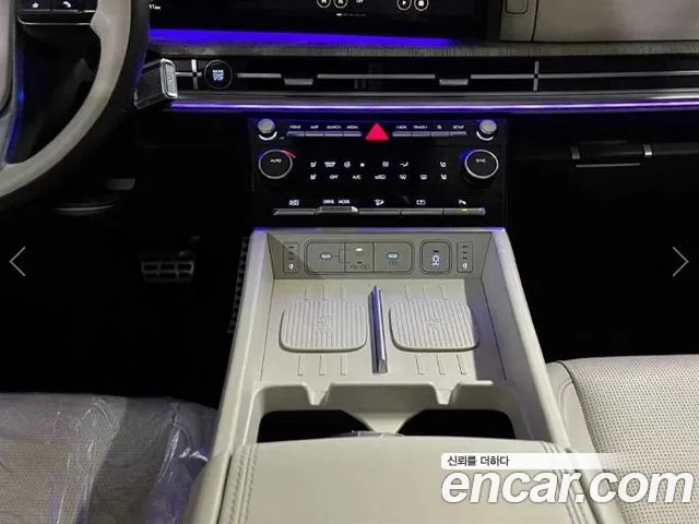 Hyundai Santa Fe — Фото автомобиля 12
