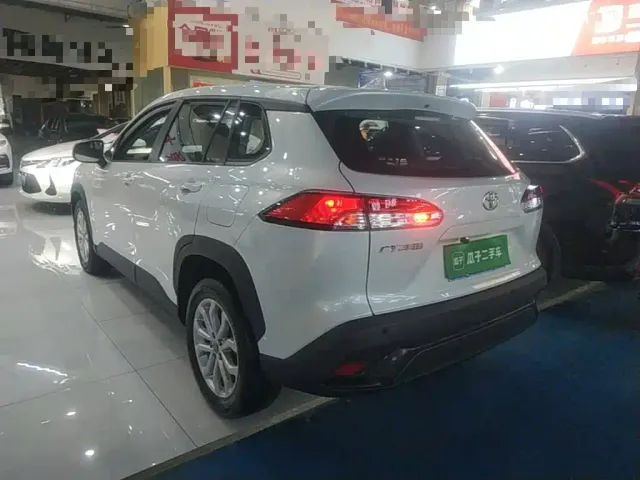 Toyota Frontlander — Фото автомобиля 4