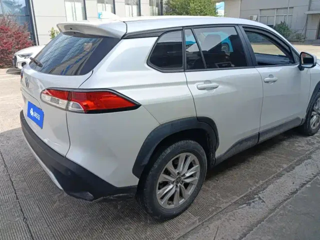 Toyota Corolla Cross — Фото автомобиля 3