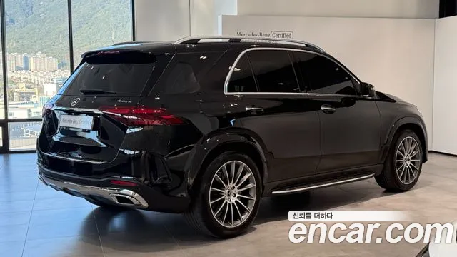 Mercedes-Benz GLE-Class — Фото автомобиля 4
