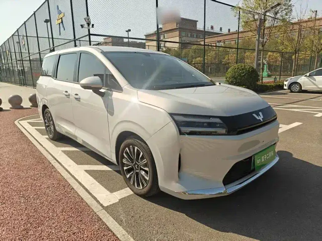 Wuling Starlight 730 — Фото автомобиля 3
