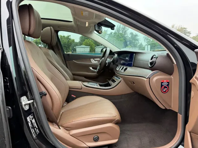 Mercedes-Benz E-Class — Фото автомобиля 13