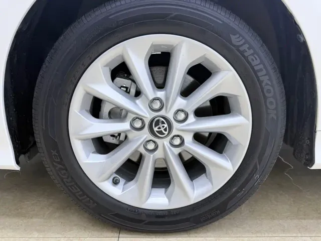 Toyota Corolla — Фото автомобиля 23