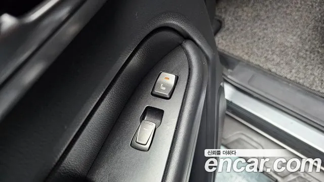 KG_Mobility_Ssangyong Rexton Новый Rexton Sport Дизель 2.2 4WD — Фото автомобиля 28