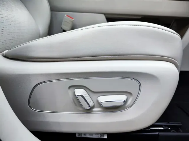 Toyota BoZhi 3X — Фото автомобиля 9
