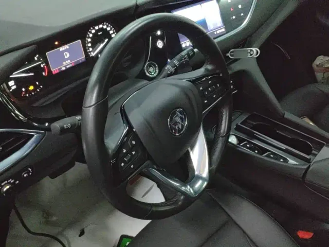 Buick Enclave — Фото автомобиля 10