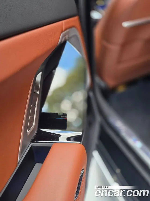 BMW 7 Series G70 — Фото автомобиля 10