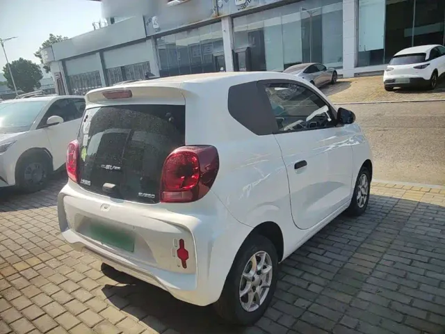 Roewe Clever — Фото автомобиля 6