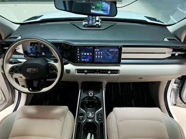 Geely ICON — Фото автомобиля 6