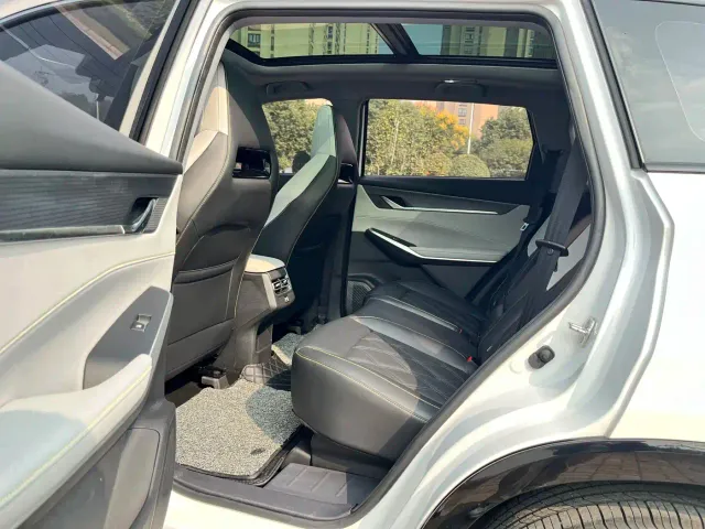 Changan CS75 Plus — Фото автомобиля 12