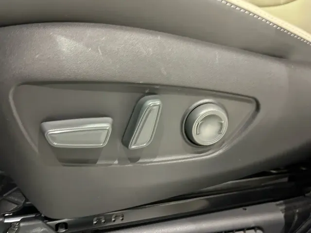 Toyota Granvia — Фото автомобиля 9