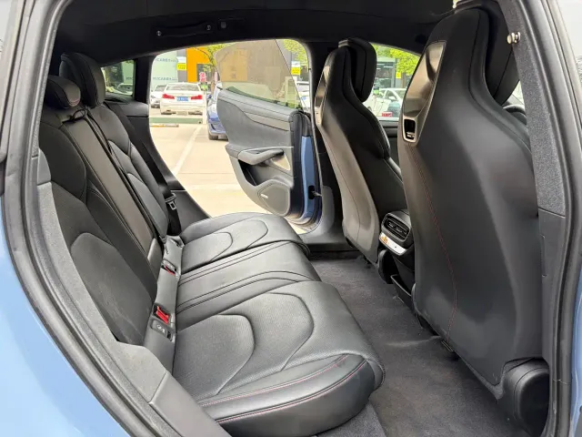 Xiaomi SU7 — Фото автомобиля 11