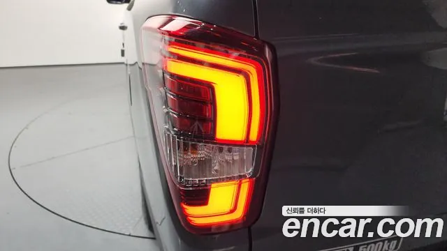 KG_Mobility_Ssangyong Rexton Новый Rexton Sport Khan Дизель 2.2 4WD — Фото автомобиля 19