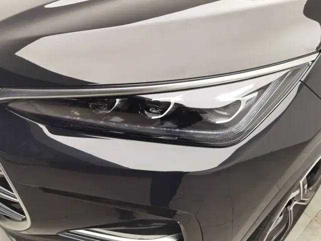 BYD Tang — Фото автомобиля 7