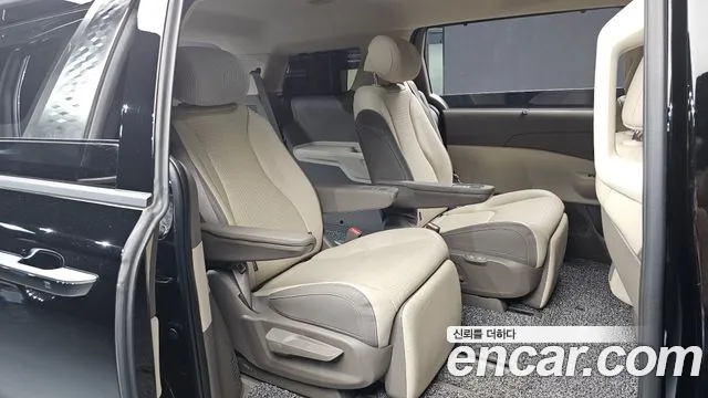 Kia Canival Новый Carnival 4 поколение Бензин 7 мест Noblesse — Фото автомобиля 12
