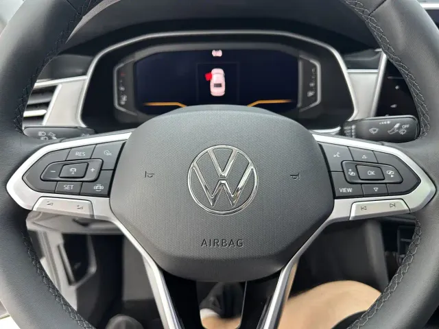 Volkswagen Bora — Фото автомобиля 14