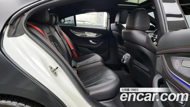 Mercedes-Benz CLS-Class — Фото автомобиля 12