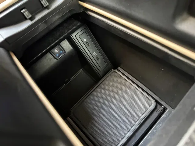 Mercedes-Benz V-Class — Фото автомобиля 28