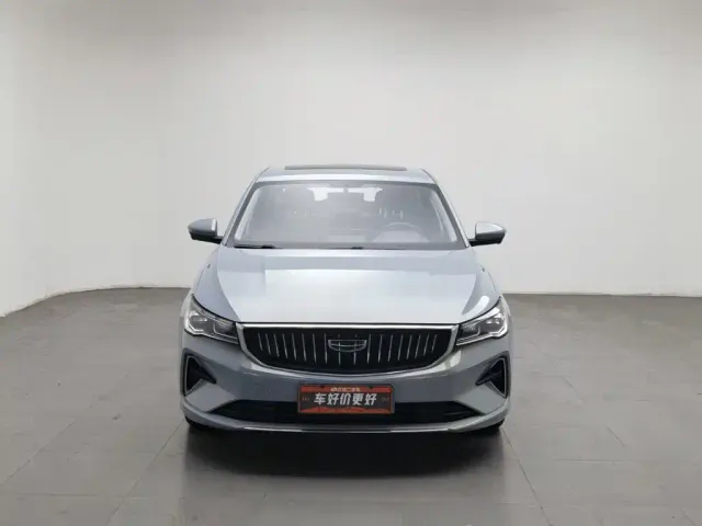 Geely Emgrand — Фото автомобиля 3
