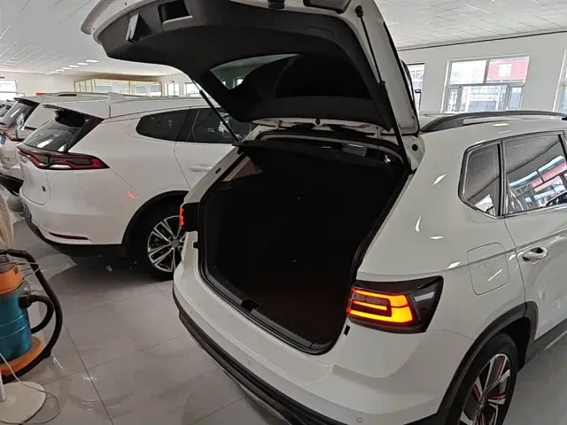 Volkswagen Tharu — Фото автомобиля 18