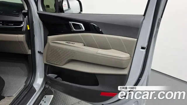Kia Carnival — Фото автомобиля 13
