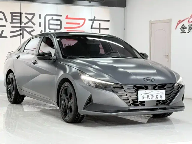 Hyundai Elantra — Фото автомобиля 3