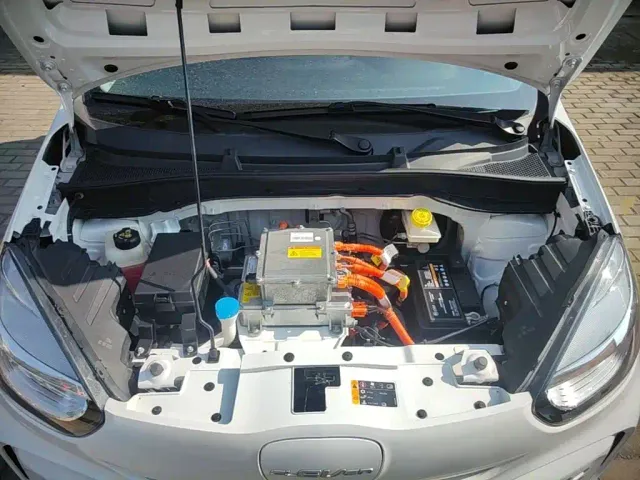 Roewe Clever — Фото автомобиля 19